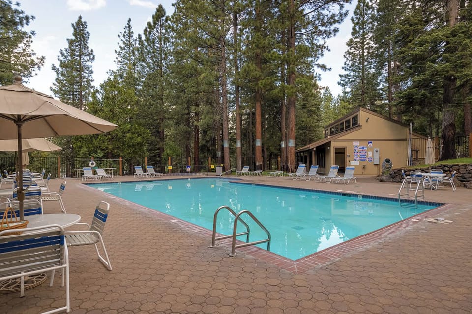 Seasonal Summer Pool