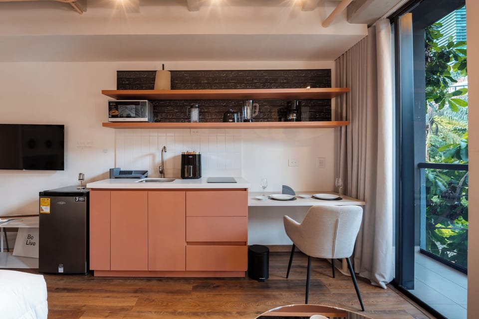Superior Studio, 1 Double Bed, Balcony | Private kitchen | Mini-fridge, microwave, stovetop, cookware/dishes/utensils