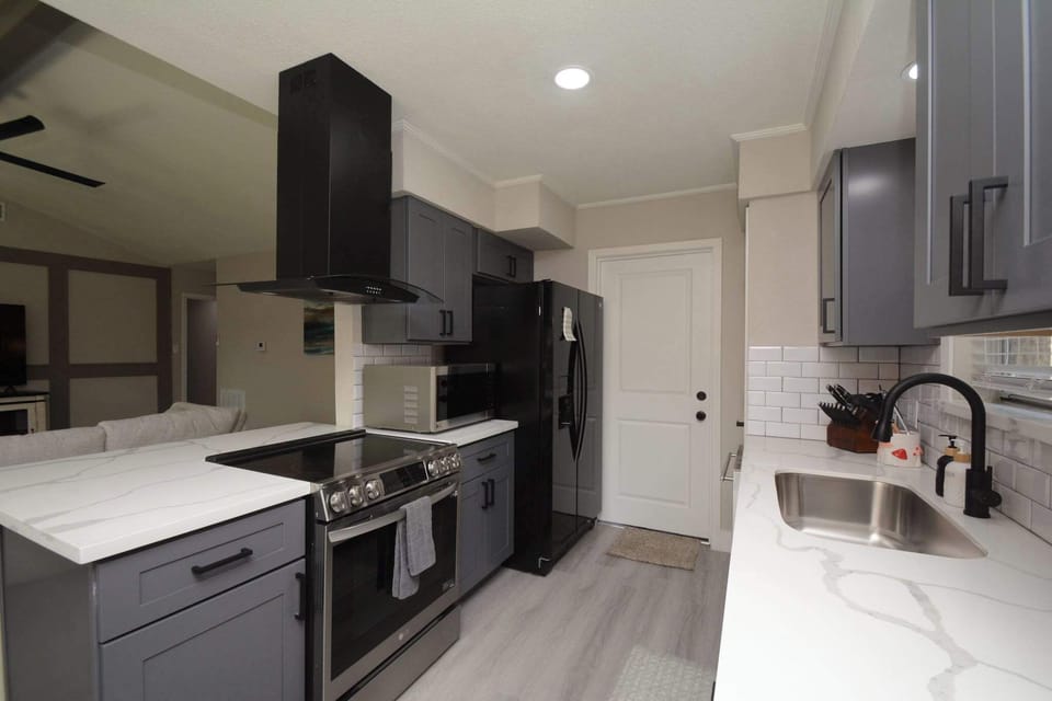 Pots, pans, & utensils included so you can cook your favorite home-cooked meals.