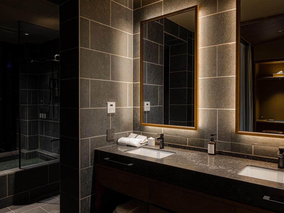  Essence Suite Room, Non Smoking | Bathroom | Separate tub and shower, free toiletries, hair dryer, slippers