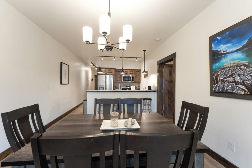 Dining seating for 6 | Interior