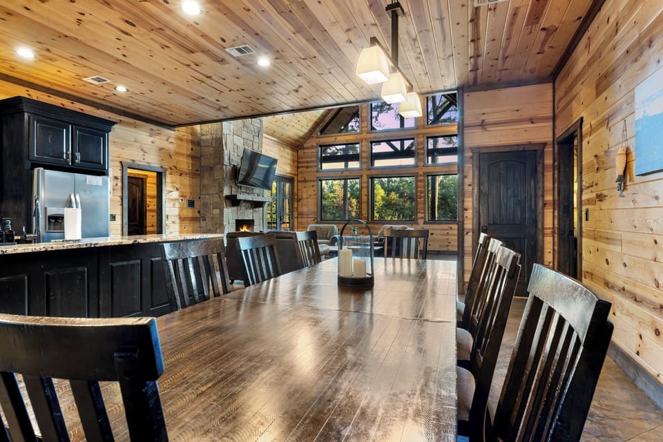 Cozy dining area for the whole family