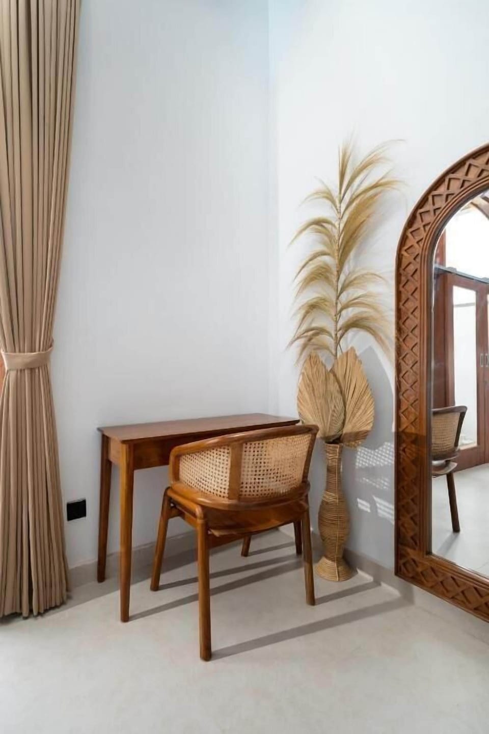 Suite, 2 Bedrooms, Pool View | Interior