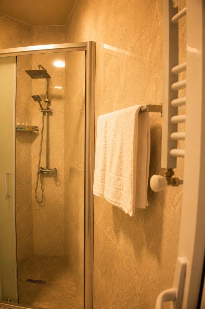 Free toiletries, towels