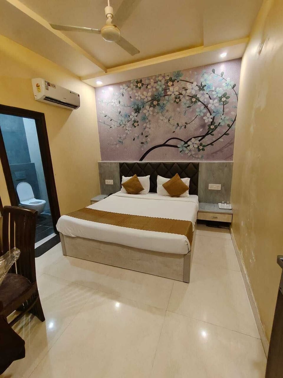 Superior Double Room | Desk, laptop workspace, WiFi (free)