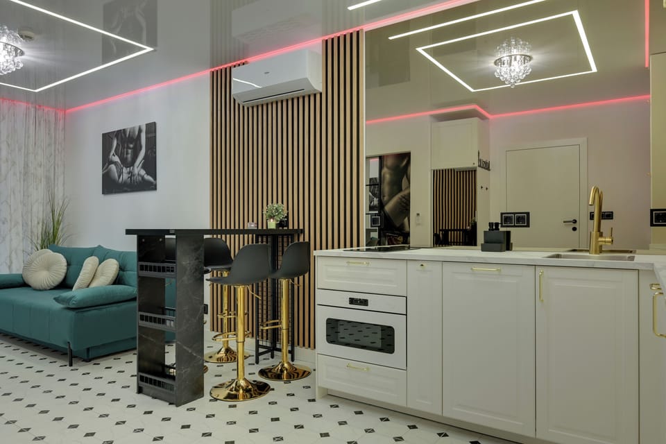 Comfort Apartment, Balcony | Interior