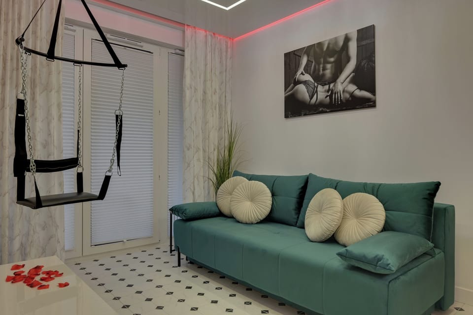 Comfort Apartment, Balcony | Living area
