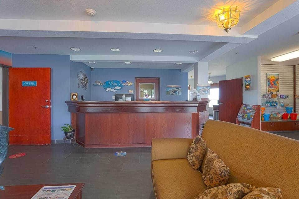 Entrance / Reception