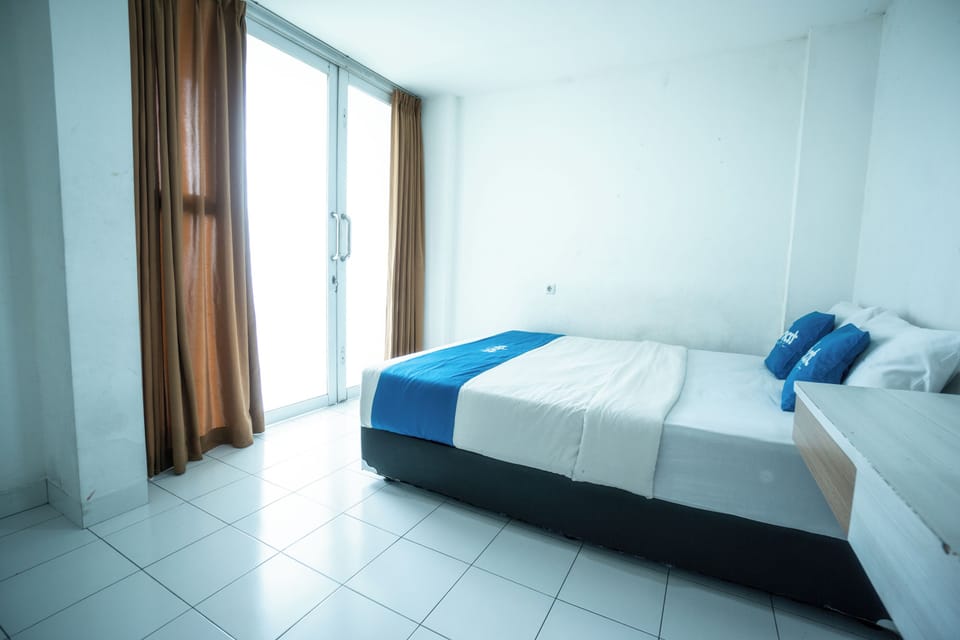 Standard Double Room | Desk, WiFi (free)