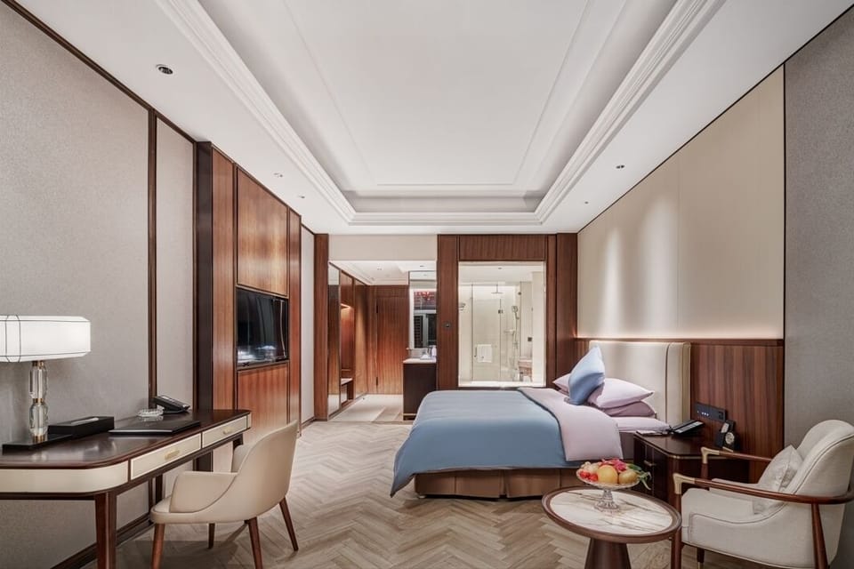 Superior Single Room, Balcony, Courtyard View | Desk, laptop workspace, blackout drapes, WiFi (free)