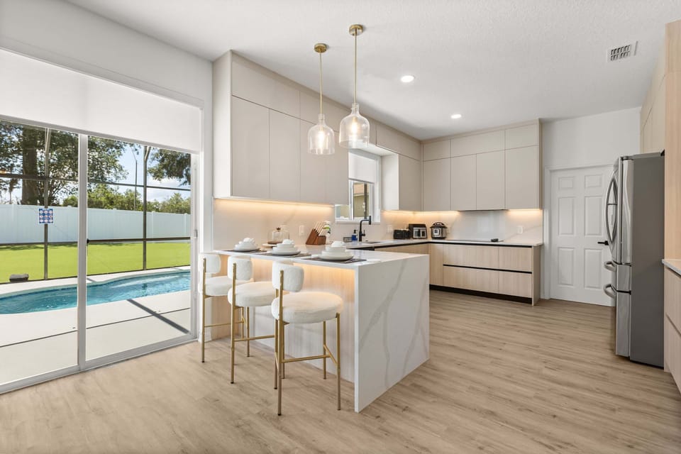 House | 5 bedrooms, high-speed internet