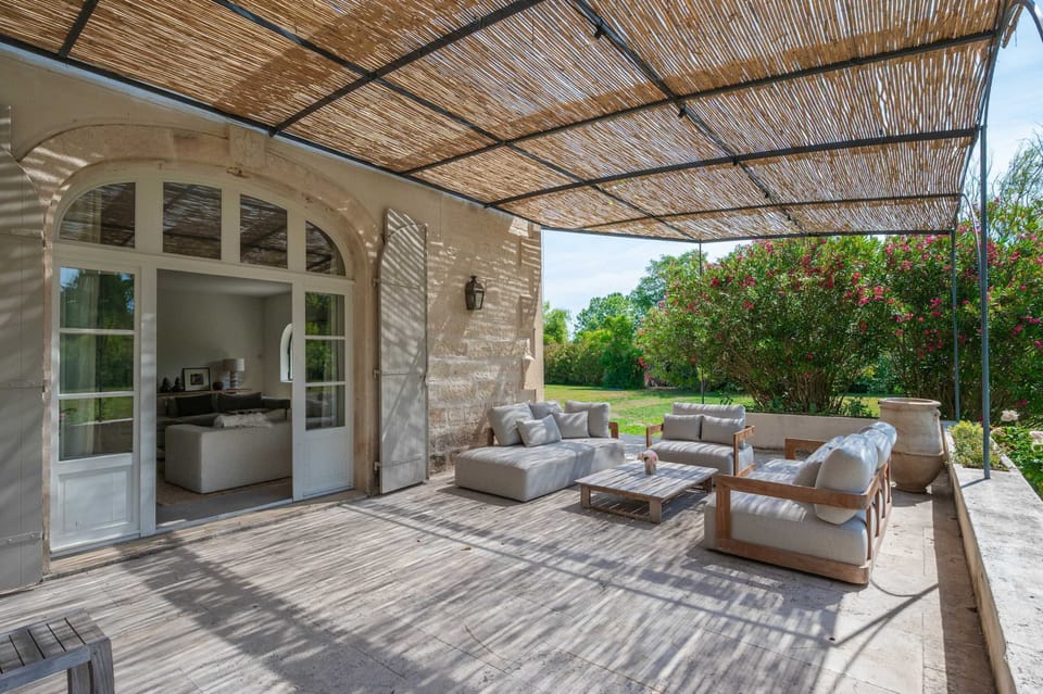 House | 6 bedrooms, high-speed internet