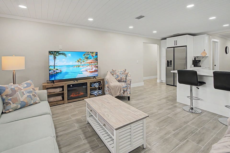Moonlight Bay Living Room TV and Coffee Table