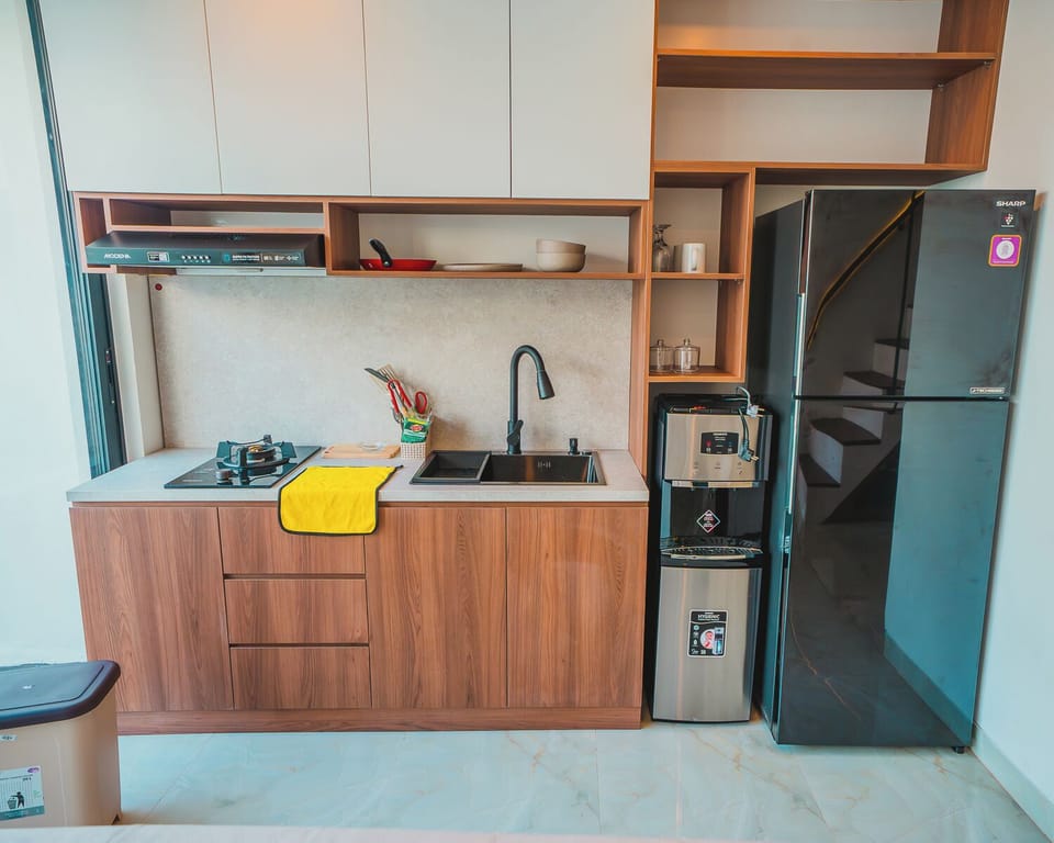 Deluxe Villa, 1 King Bed | In-room dining