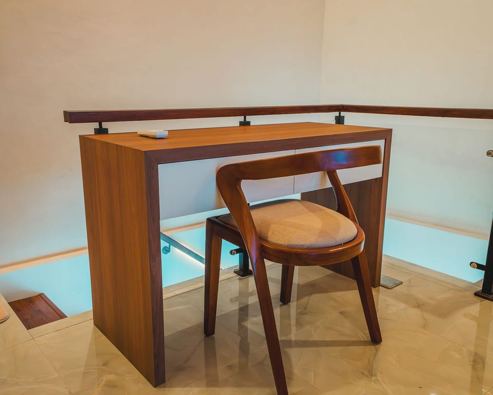 Deluxe Villa, 1 King Bed | Desk, bed sheets