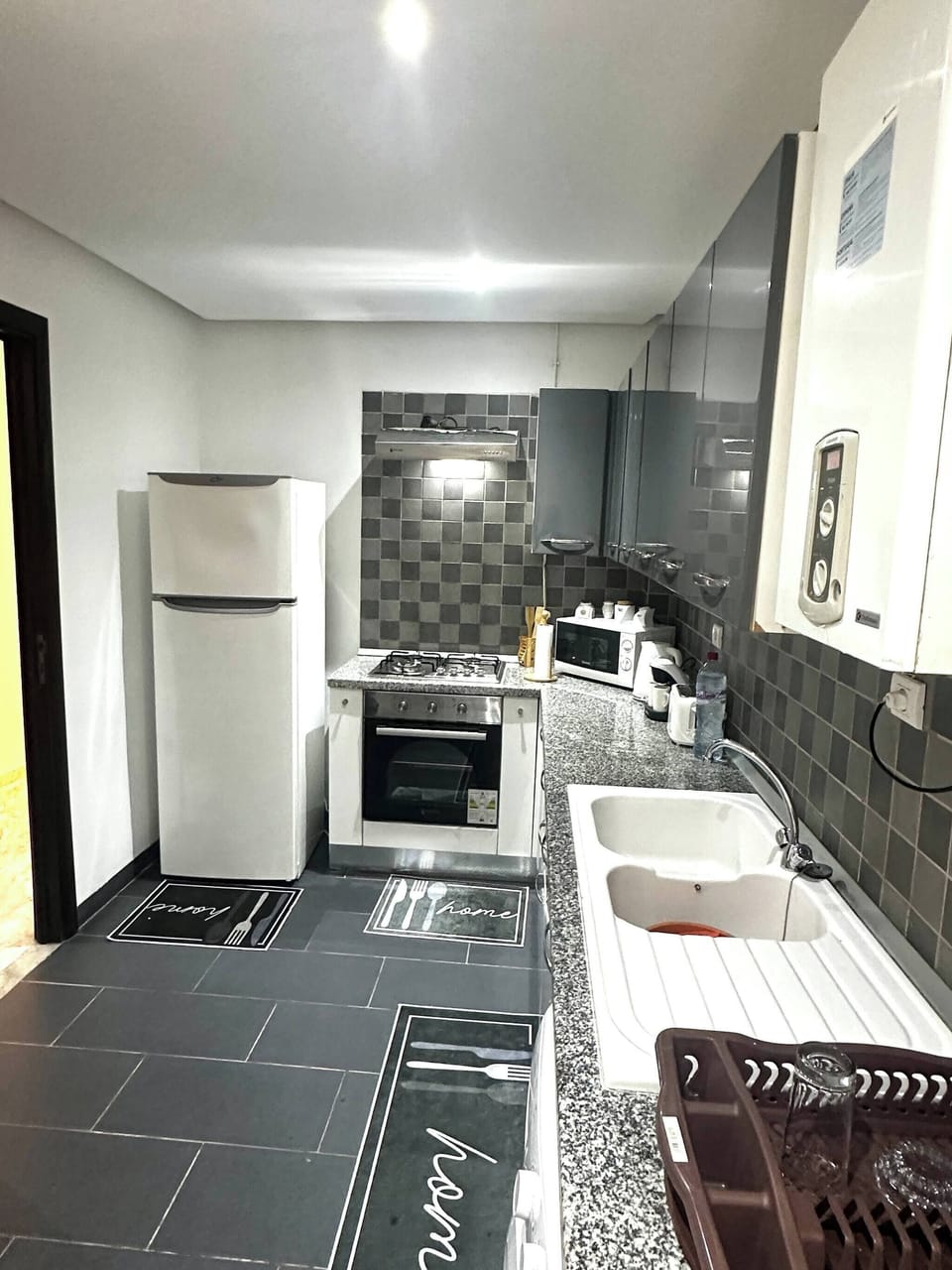 Apartment, 2 Bedrooms, Accessible, Smoking | Private kitchen