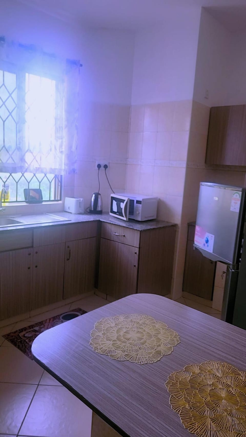 Executive Apartment, 1 Bedroom, Pool View | Private kitchen | Fridge, microwave, oven, stovetop
