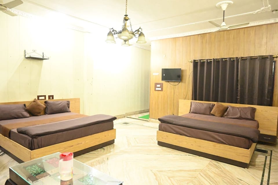 Deluxe Quadruple Room | Laptop workspace, WiFi (free)