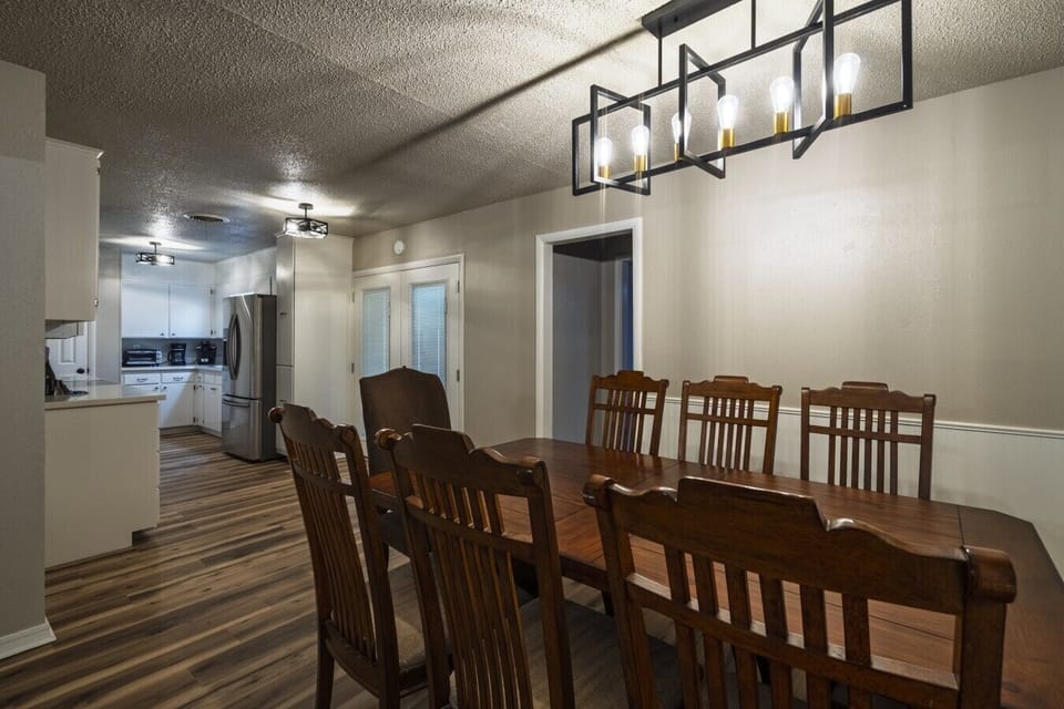 Full Dining Room