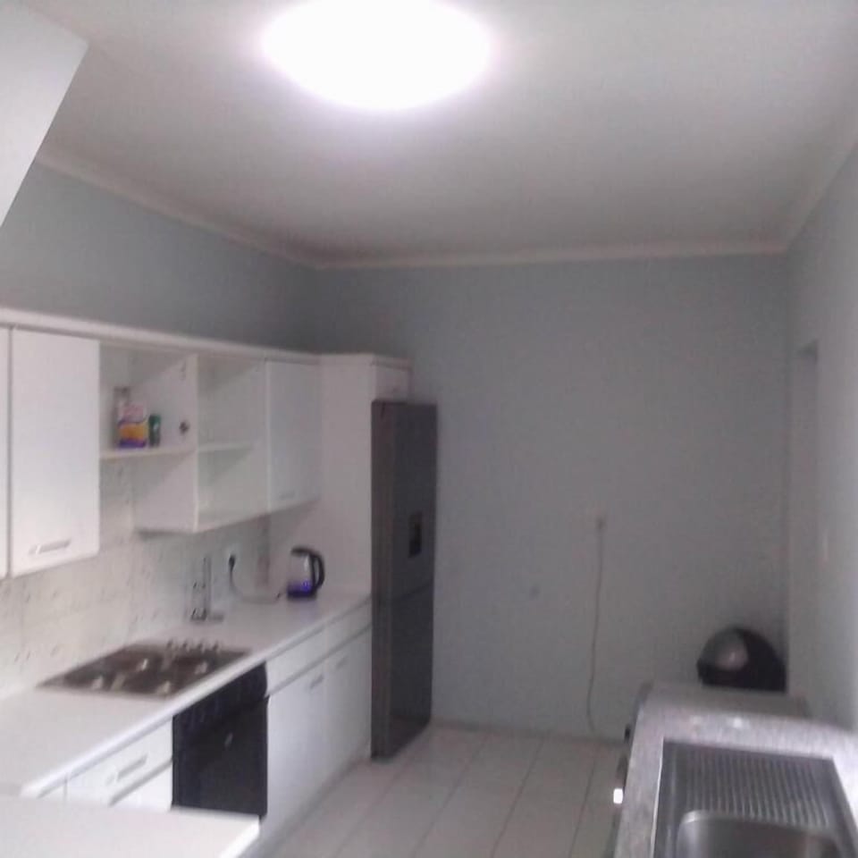 Comfort Double Room | Private kitchen | Shared fridge, shared microwave