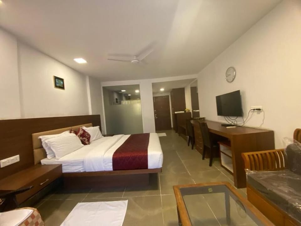 Deluxe Suite, Garden View