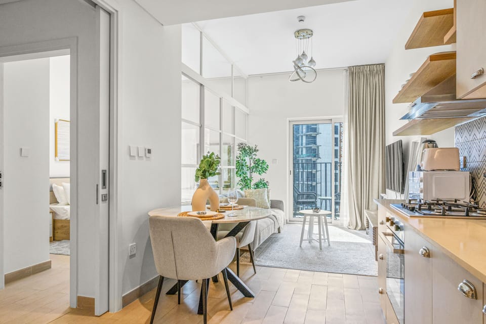 Apartment, Balcony, Courtyard View | Interior