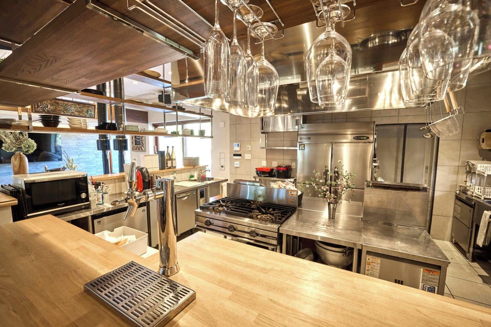 Luxury Villa, Lake View | Private kitchen