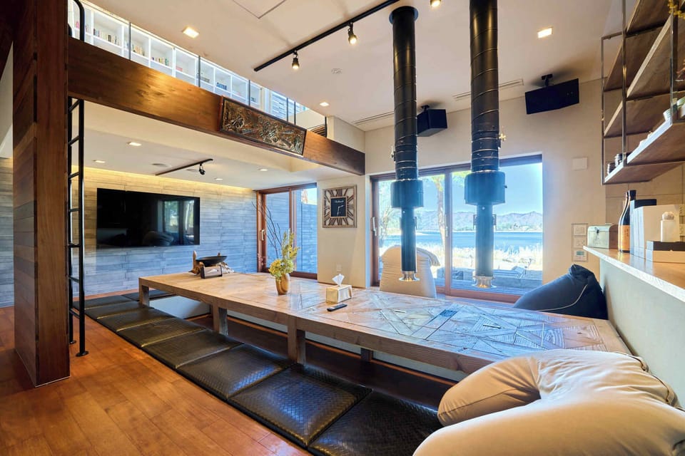 Luxury Villa, Lake View | Interior