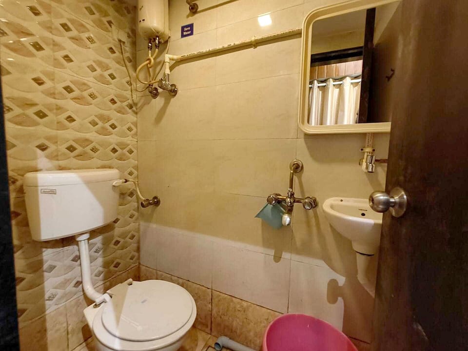 Deluxe Sri Sai Regency House in Mumbai