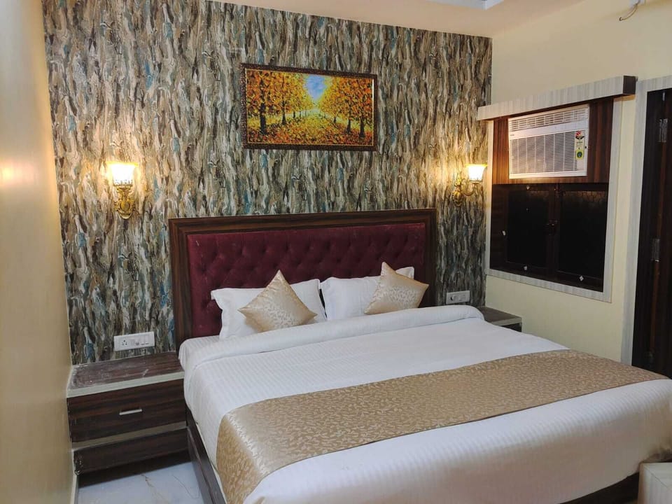 Deluxe Room | Desk, WiFi (free)