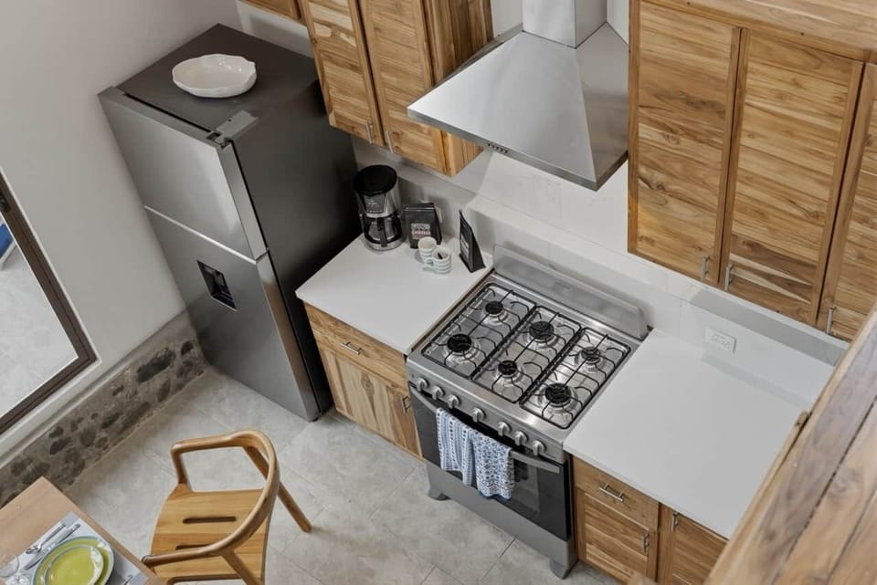 Well-equipped kitchen with everything needed for cooking at home.