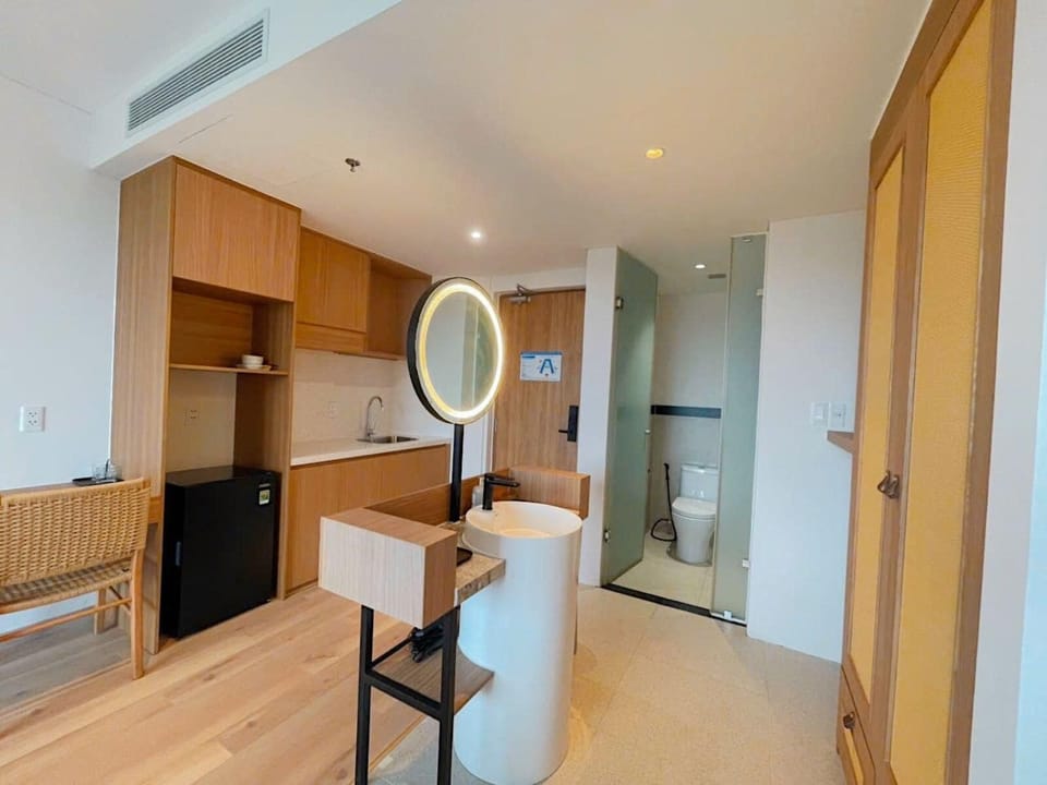 Standard Studio, Garden View | Interior