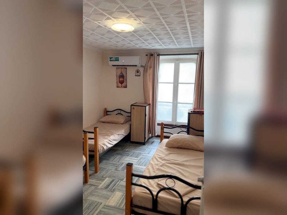 Double or Twin Room | WiFi (free), bed sheets