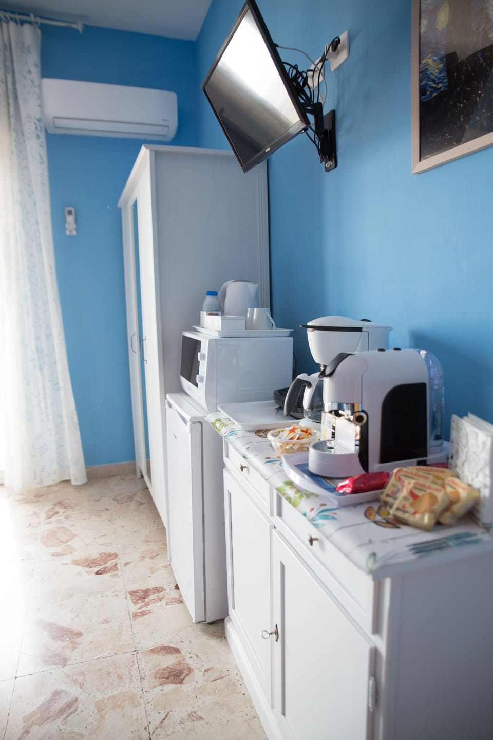 Panoramic Room, 1 Double Bed, Balcony, Sea View | Room amenity