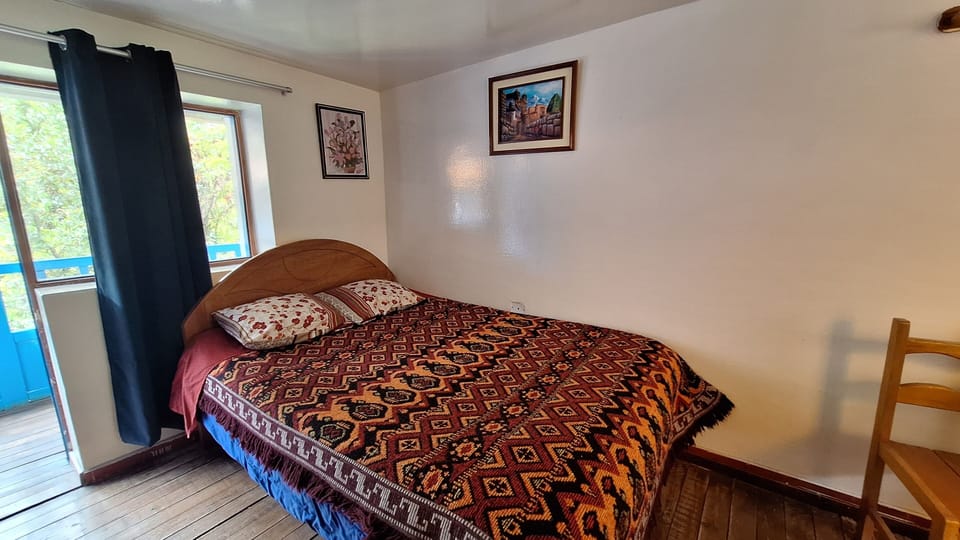 Standard Double Room, Ensuite, Garden Area | WiFi (free), bed sheets