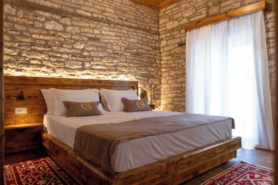 Classic Double Room, Balcony, City View | In-room safe, WiFi (free)