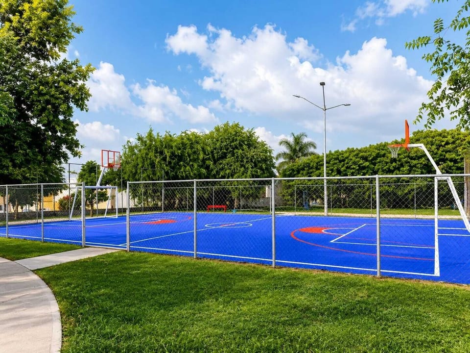 Sport court