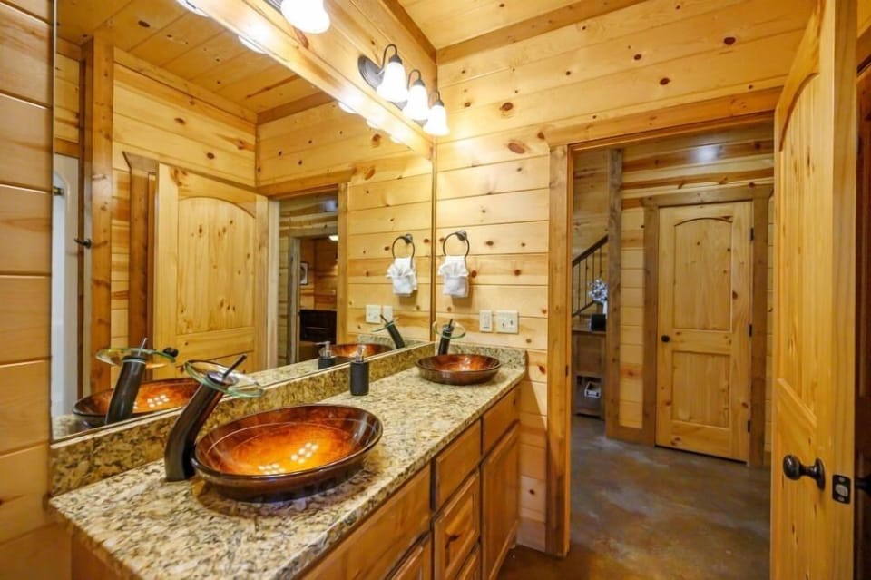 Freshen up in the clean, well-appointed bathroom featuring everything you need for a comfortable stay.
