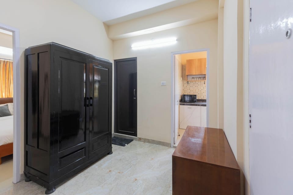 Apartment (2 Bedrooms) | Living area | 44-inch TV with digital channels