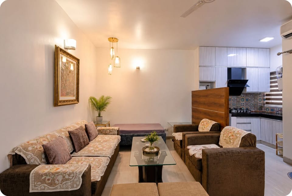 Apartment (2 Bedrooms) | Living area