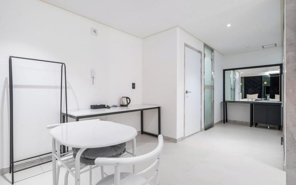 WiFi (free)