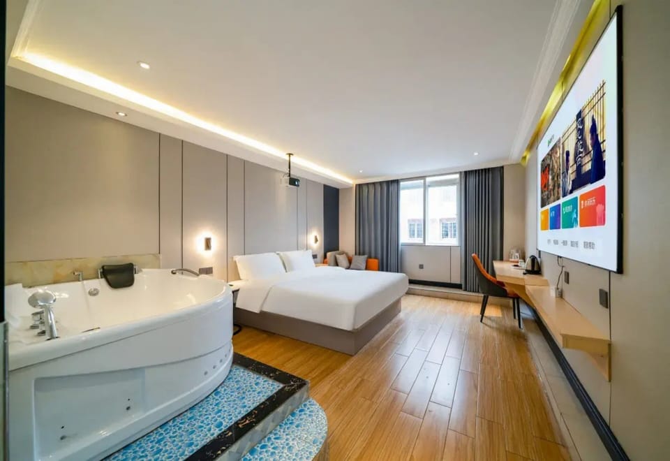 Superior Double Room, City View | Laptop workspace, WiFi (free)
