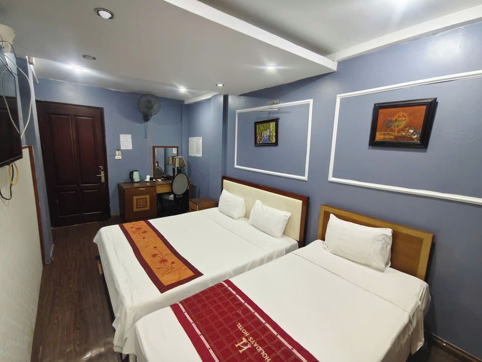 Superior Triple Room | Desk, WiFi (free)