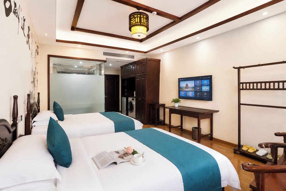 Superior Twin Room, 2 Double Beds, Hot Tub, Hill View | Desk, blackout drapes, WiFi (free), bed sheets