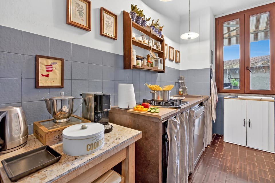 Standard House, 2 Bedrooms (The Place to Be, Outdoor dining) | Private kitchen