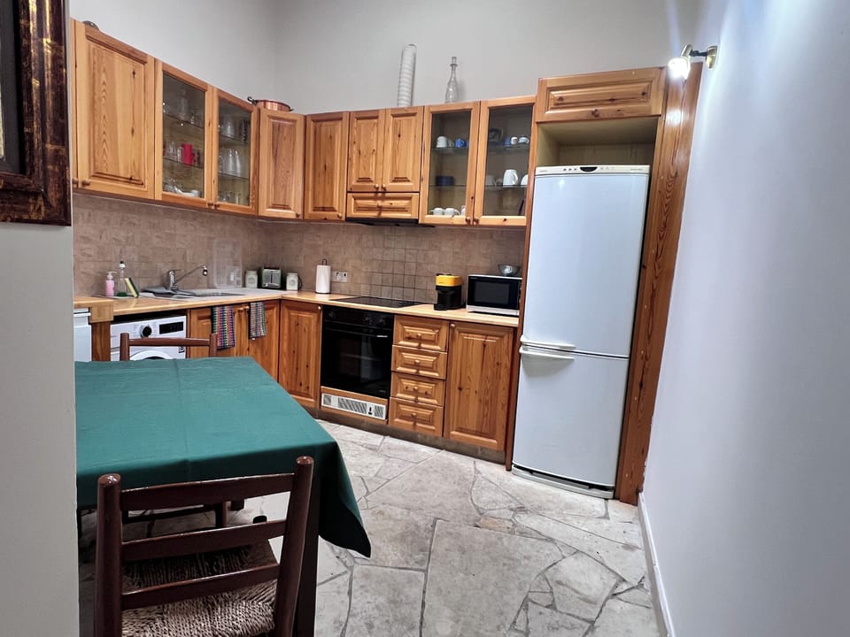 House, 1 Bedroom, Balcony, Mountain View | Interior
