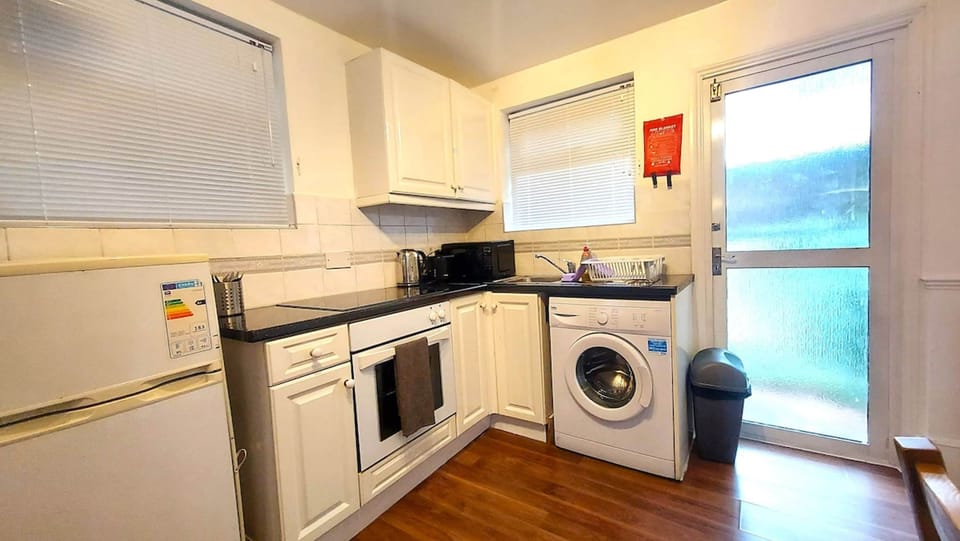 House | 1 bedroom