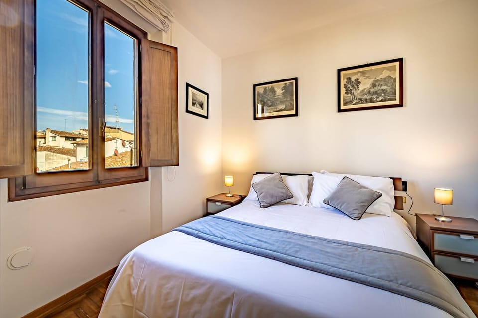 Apartment, 2 Bedrooms, 2 Bathrooms | 2 bedrooms, down comforters, individually decorated