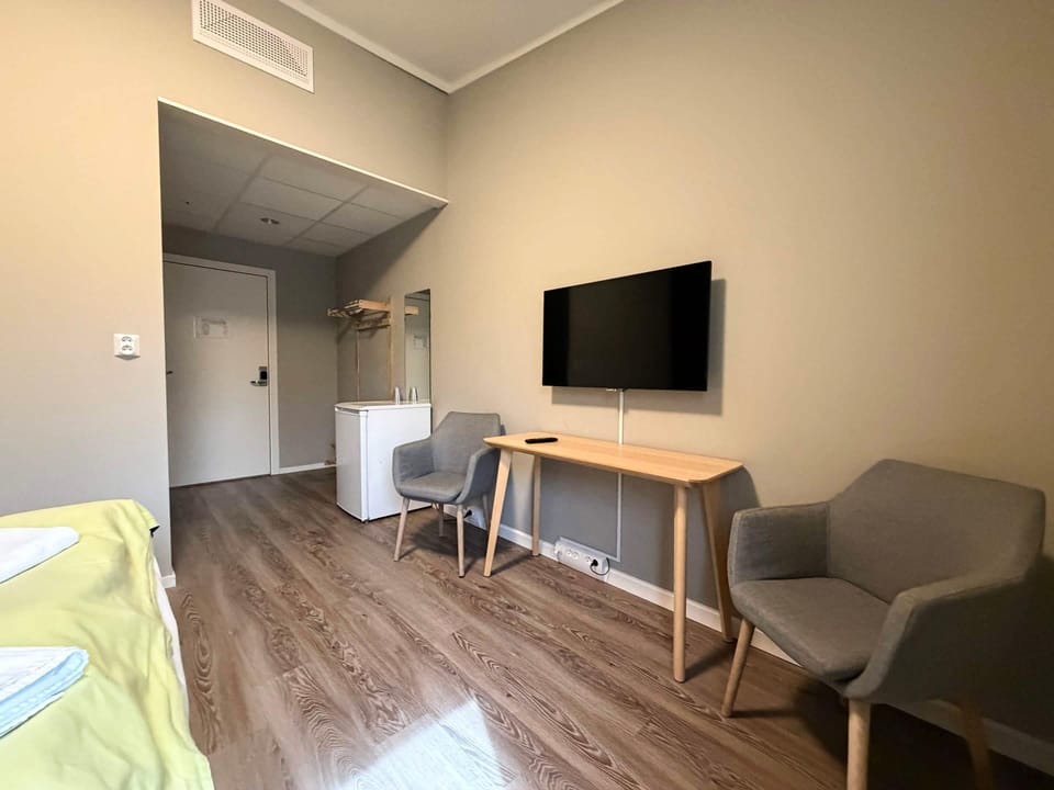 Comfort Double Room, Garden View | WiFi (free), bed sheets