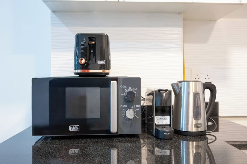 Apartment, Balcony | Microwave